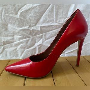 Steve Madden Lipstick Red Stiletto High Heels size 9.5
